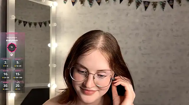 XXX chat uživo modela FakeLamb