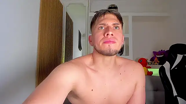 SebastianMaximoff_ élő XXX-chatje