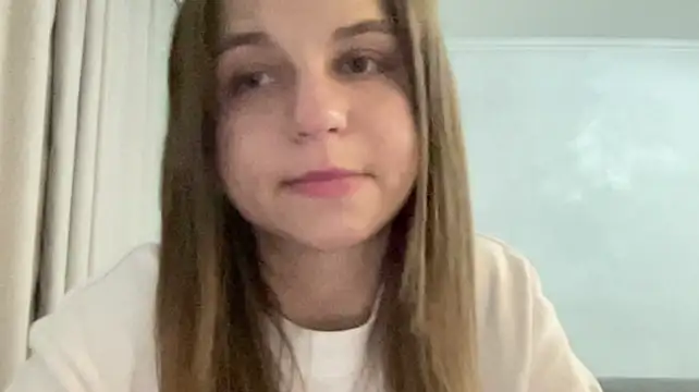 HwaTrippel's Live XXX Chat