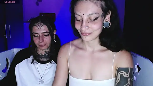 _onthary_6 Chat XXX live