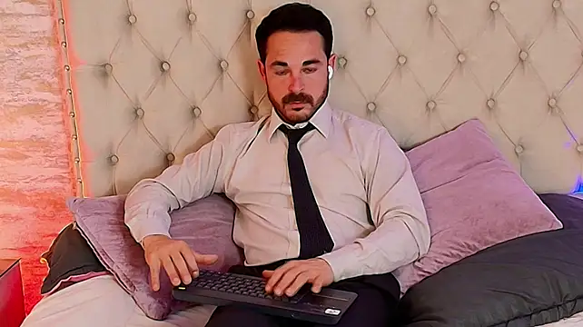 Adams_Sanz Adlı Modelin Canlı XXX Sohbeti