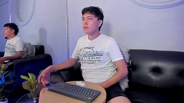 Marco17__ élő XXX-chatje