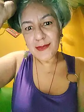 ilonna2025 Adlı Modelin Canlı XXX Sohbeti