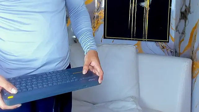 Noah__Browm élő XXX-chatje