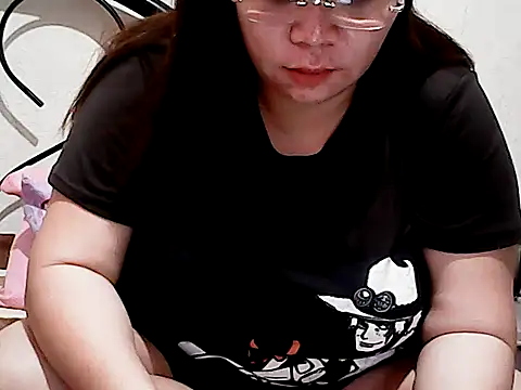 HornyPussie69's Live XXX Chat