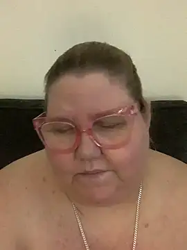 TheMotherPearl's Live XXX Chat