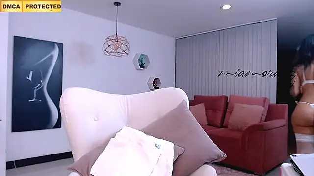 Chat XXX ao vivo de MIAMORETZ