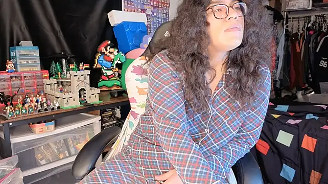 Chat XXX en directo de ShinyCherub