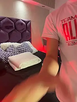 Dominik_Souza Chat XXX in diretta