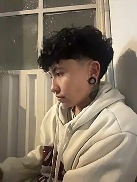 ian_mathias_ Chat XXX in diretta