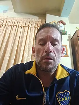 hernan198o Chat XXX live