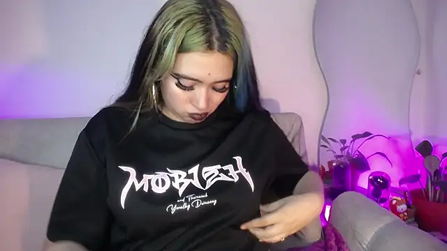 Chat XXX en directo de liliith-zeniith