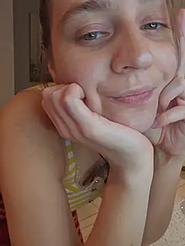 ScarletsWeb's Live XXX Chat