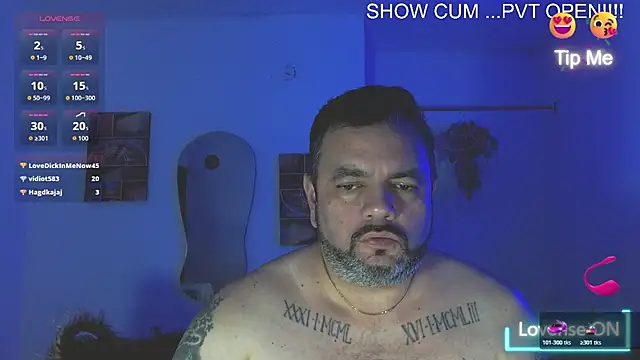 Chat XXX en directo de perverseveteranmanxxx