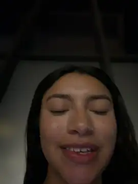 XXX chat uživo modela CocoaGigiMuse
