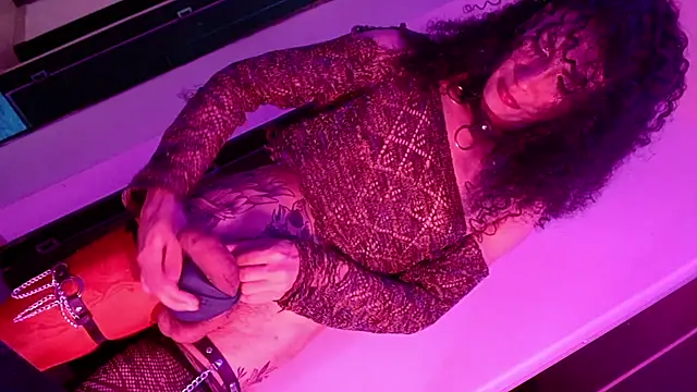 Czat XXX na żywo – PervertedMissCloe