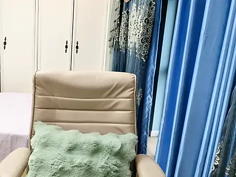 sjsibi 即時 XXX 聊天