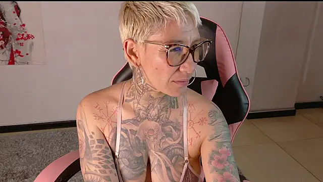 Everlyn_Sex Chat XXX live