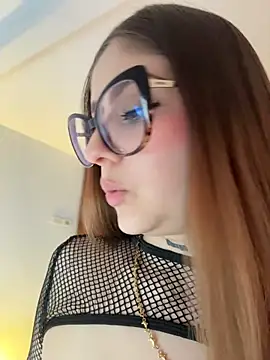 ZaraCarterX's Live XXX Chat