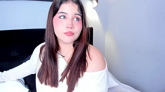 Czat XXX na żywo – Ivy_Valet