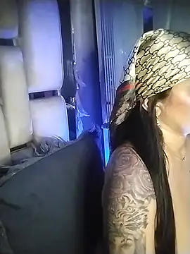 chelaqueen_ লাইভ XXX চ্যাট