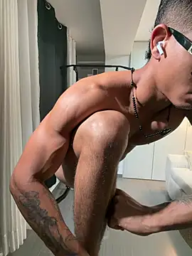 Paradise_boy__ Adlı Modelin Canlı XXX Sohbeti