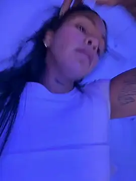 Czat XXX na żywo – Charly_