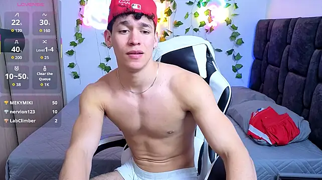 Luke_Muscle Adlı Modelin Canlı XXX Sohbeti