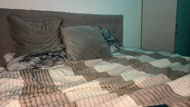 erikcute élő XXX-chatje