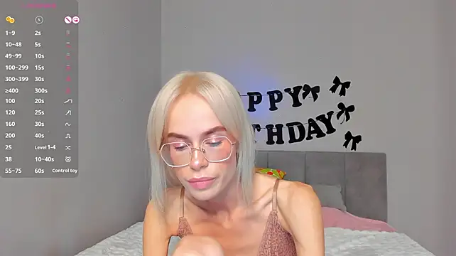 bellatip's Live XXX Chat