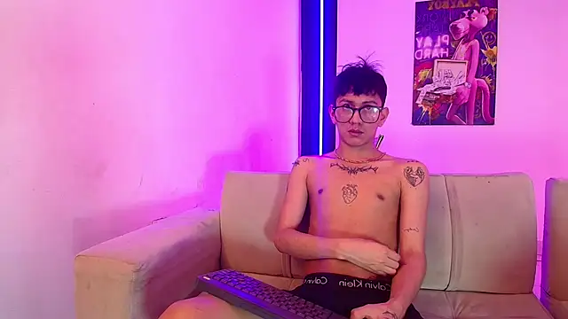 Marcus_and_TonyのライブXXXチャット
