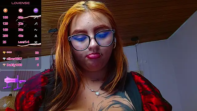 Chat XXX en directo de Miley_Clarck