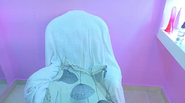 دردشة Kyomi_Hunt الجنسية المباشرة