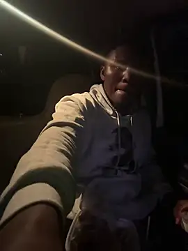 Festivitiesking1's Live XXX Chat