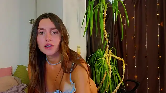 دردشة Ariana_Petite الجنسية المباشرة