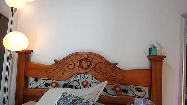 Chatroom XXX en direct de Mia_babee_
