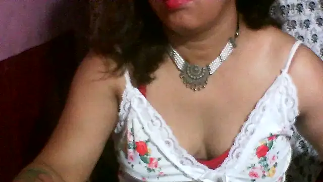 Chat XXX ao vivo de koyel90