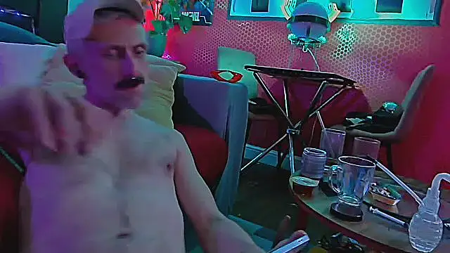 your-new-hoT-uncle Pertunjukan Webcam