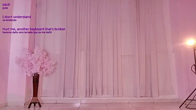 trixxie_18's Live XXX Chat