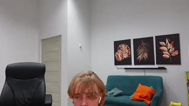 Eddie_Soltero Live XXX-Chat