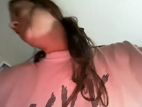 צ'אט XXX בשידור חי של ash10alex
