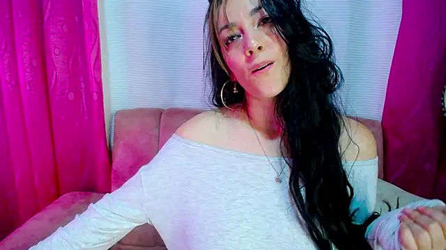 CiaraaSweet – Naživo XXX chat
