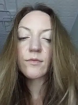 KattyLuuu Live XXX-chat