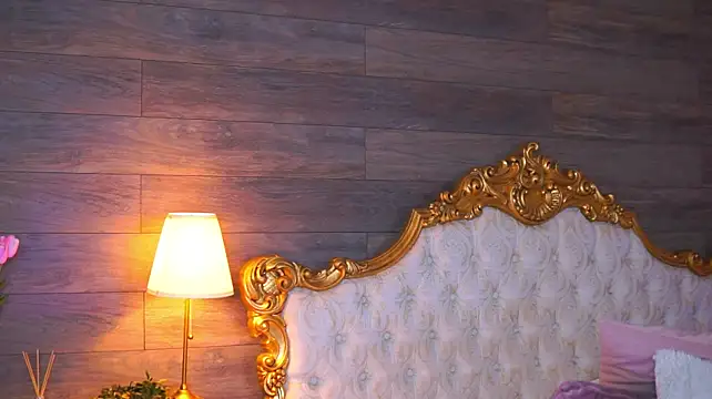 دردشة Juicy_Jessye الجنسية المباشرة