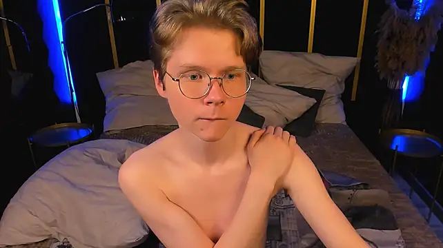 DanielSandersn Live XXX chat