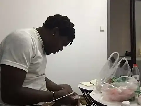 XXX chat uživo modela badboyrich