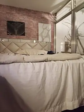 AlphaMasterXxx XXX чат на живо