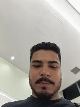 TheKingThiago Adlı Modelin Canlı XXX Sohbeti