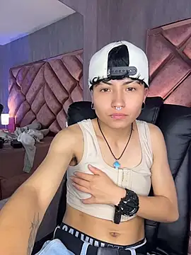 ian_mathias_ Chat XXX live