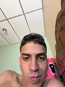 Baby_luka Chat XXX in diretta